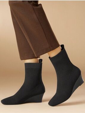 Vivaia Margot Square Toe Wedge Sock Booties Black Water Repellent Size 38